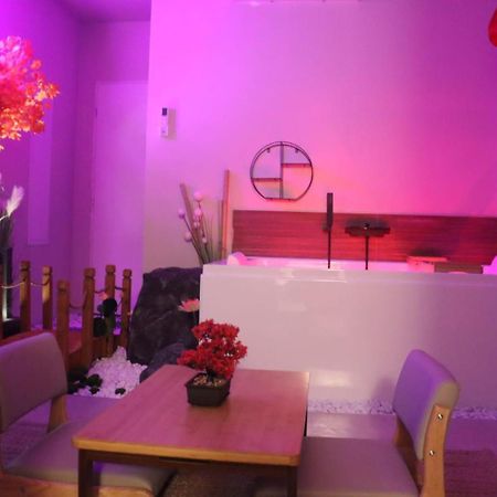 Loveroom Japon Avec Balneotherapie Toulon Bagian luar foto