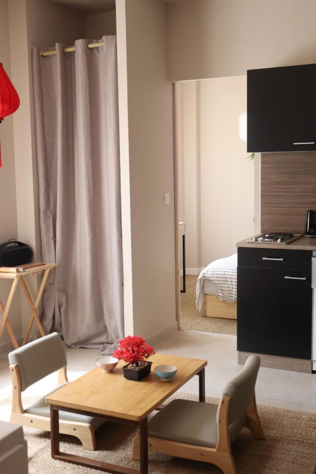 Loveroom Japon Avec Balneotherapie Toulon Bagian luar foto