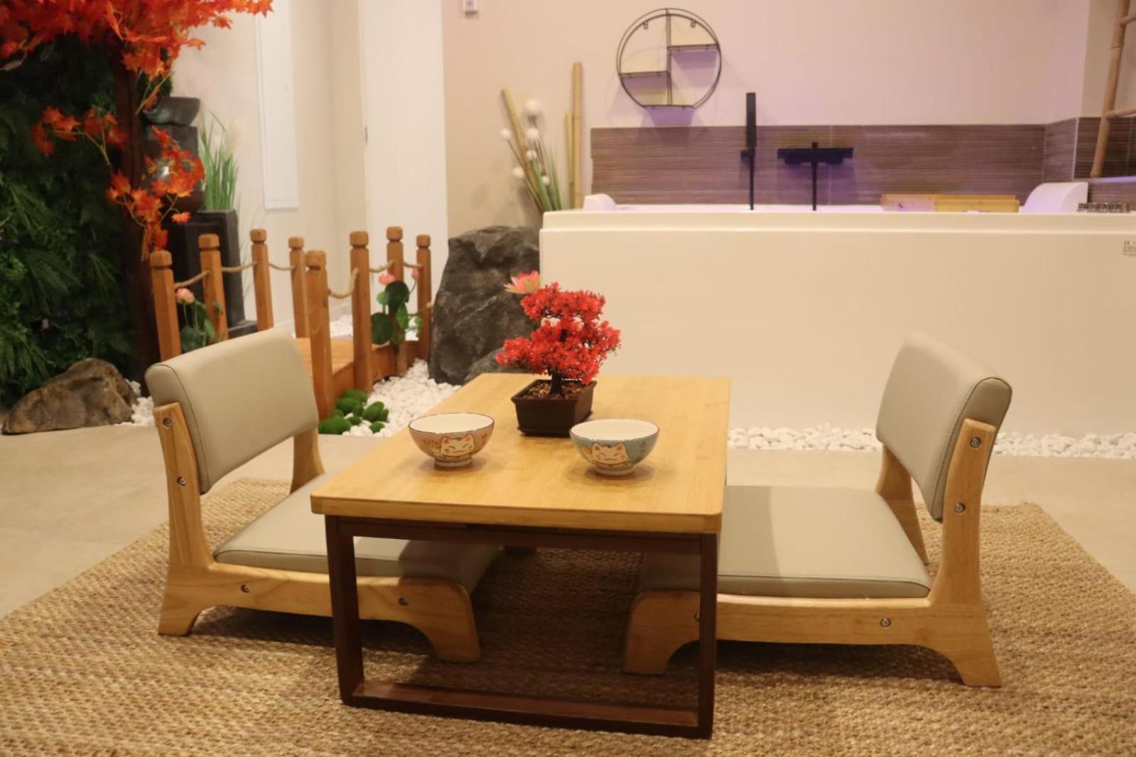 Loveroom Japon Avec Balneotherapie Toulon Bagian luar foto